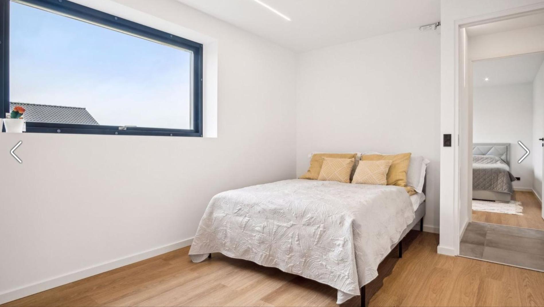 Bright, Quiet, Comfortable Room In A Luxury Home 霍森斯 外观 照片